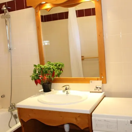 Saboia B57 Cles Blanches * Courchevel